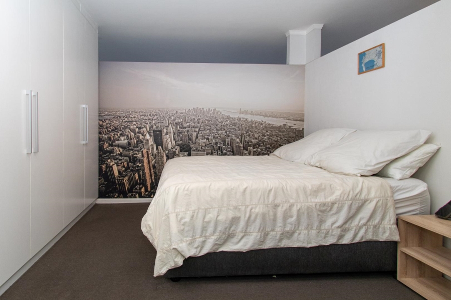 To Let 1 Bedroom Property for Rent in Zonnebloem Western Cape